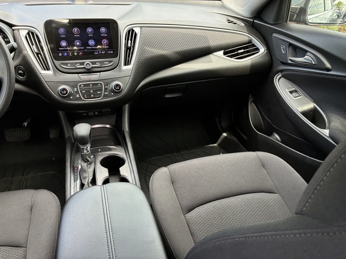 2023 Chevrolet Malibu LT thumbnail 18