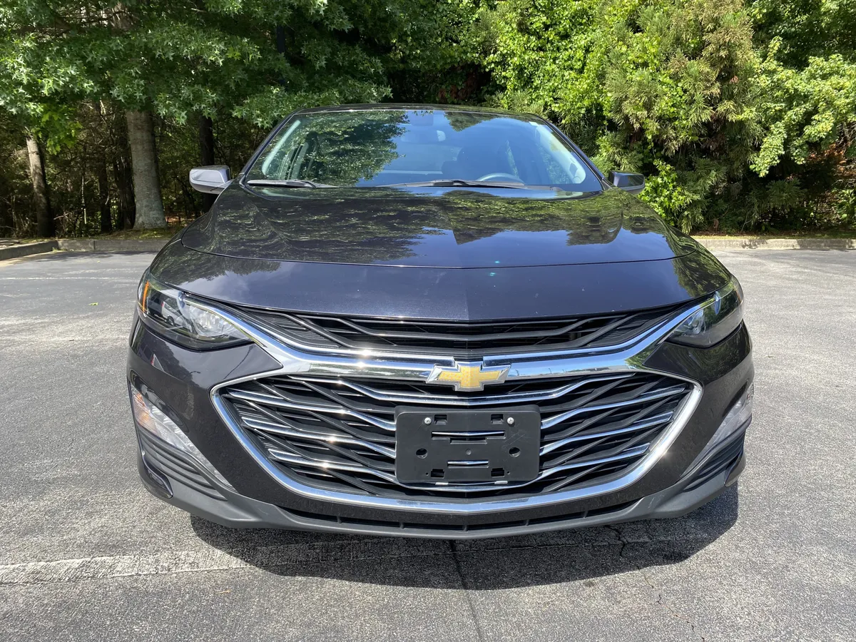 2023 Chevrolet Malibu LT thumbnail 2