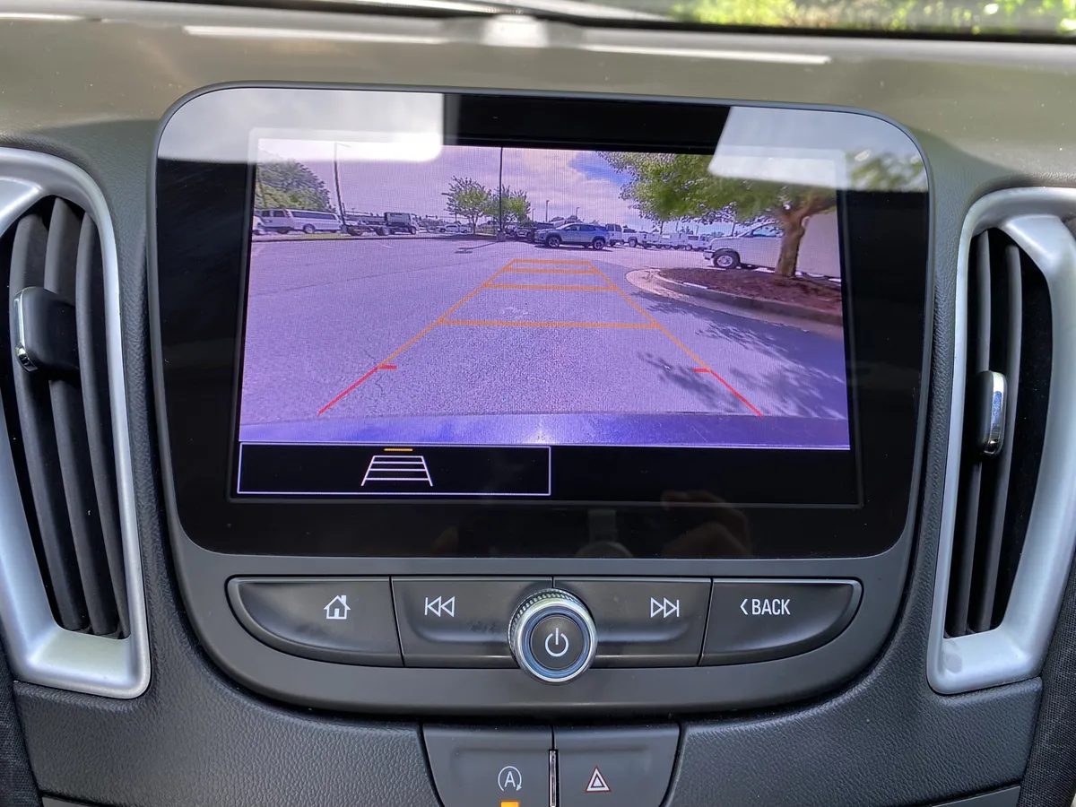 2023 Chevrolet Malibu LT thumbnail 25