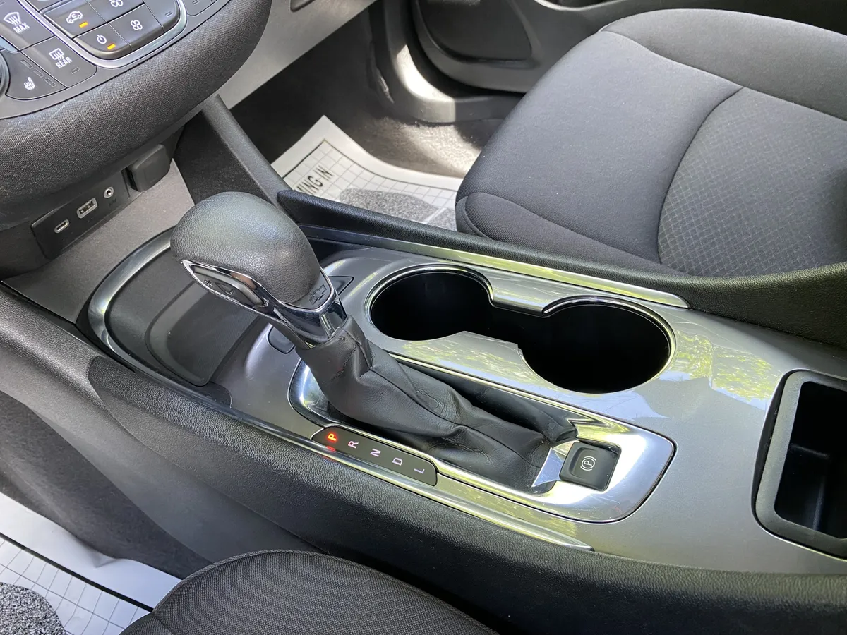2023 Chevrolet Malibu LT thumbnail 27