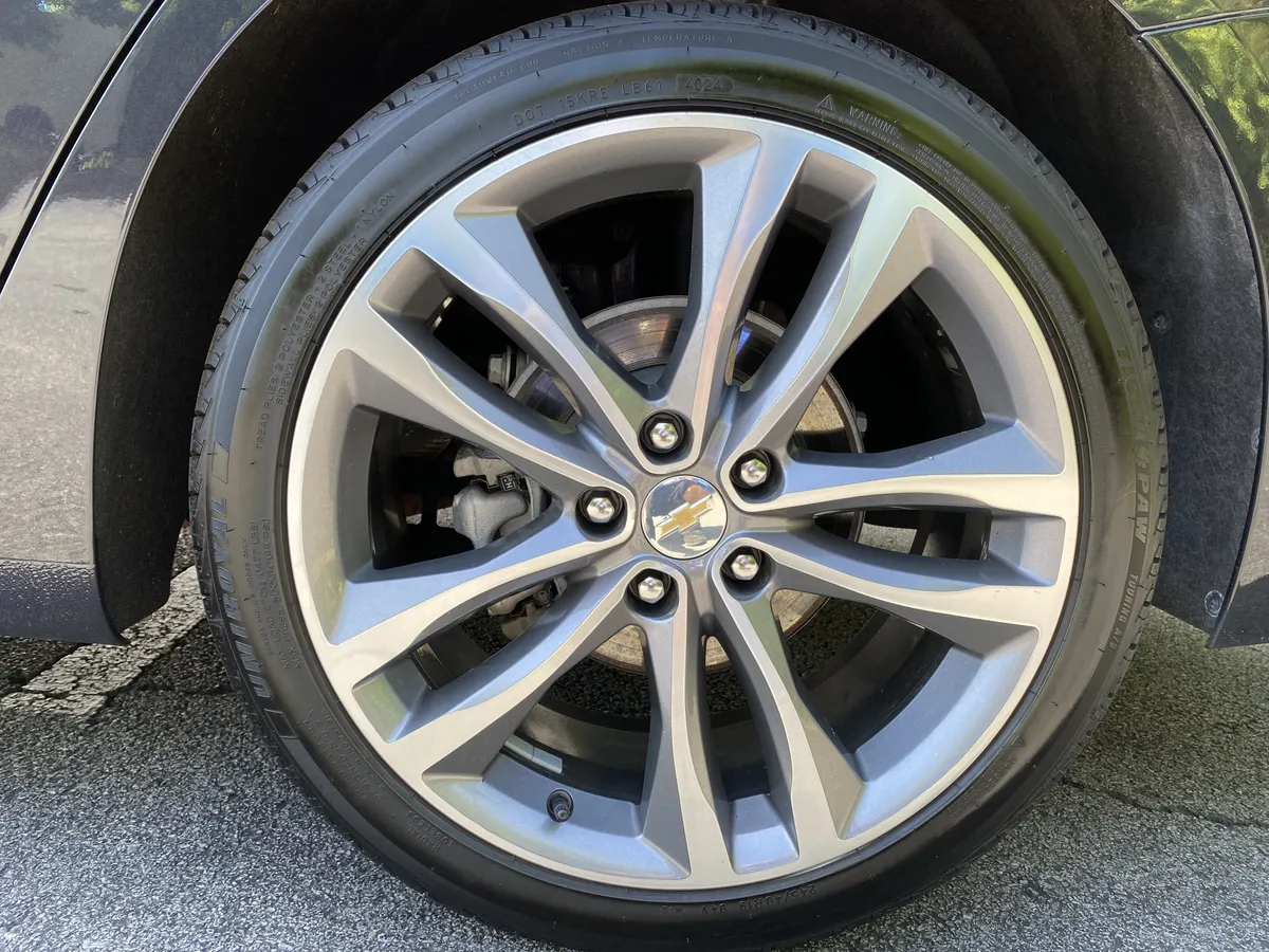 2023 Chevrolet Malibu LT thumbnail 37