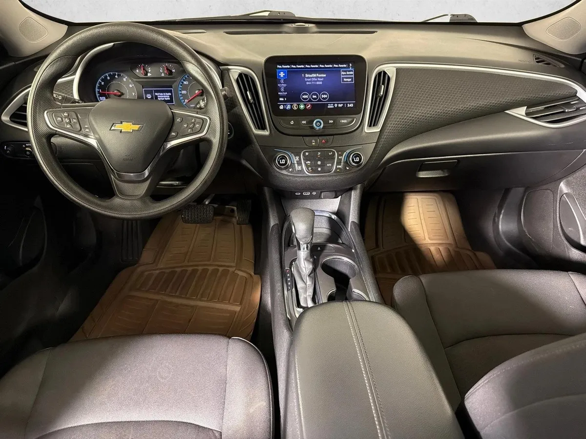 2023 Chevrolet Malibu LT thumbnail 22
