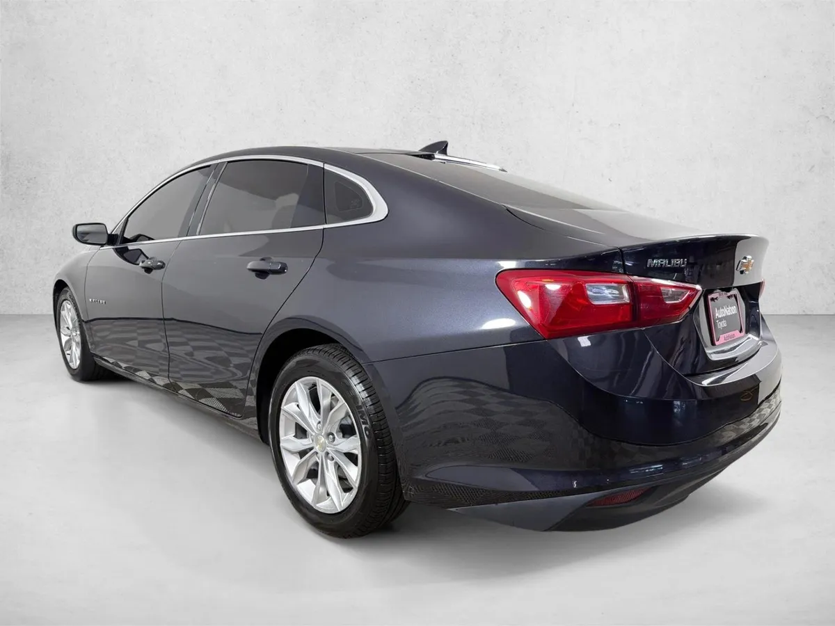 2023 Chevrolet Malibu LT thumbnail 5