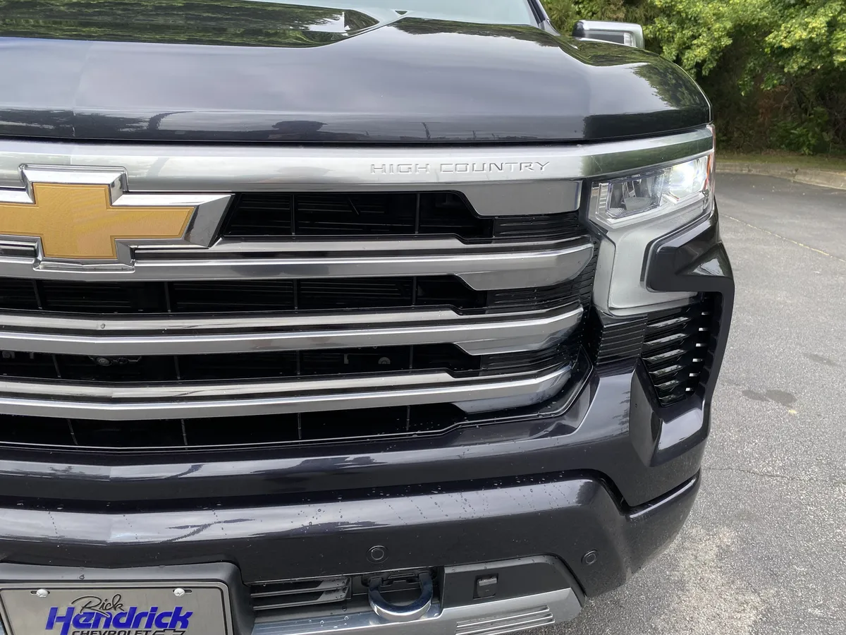 2023 Chevrolet Silverado 1500 High Country thumbnail 13