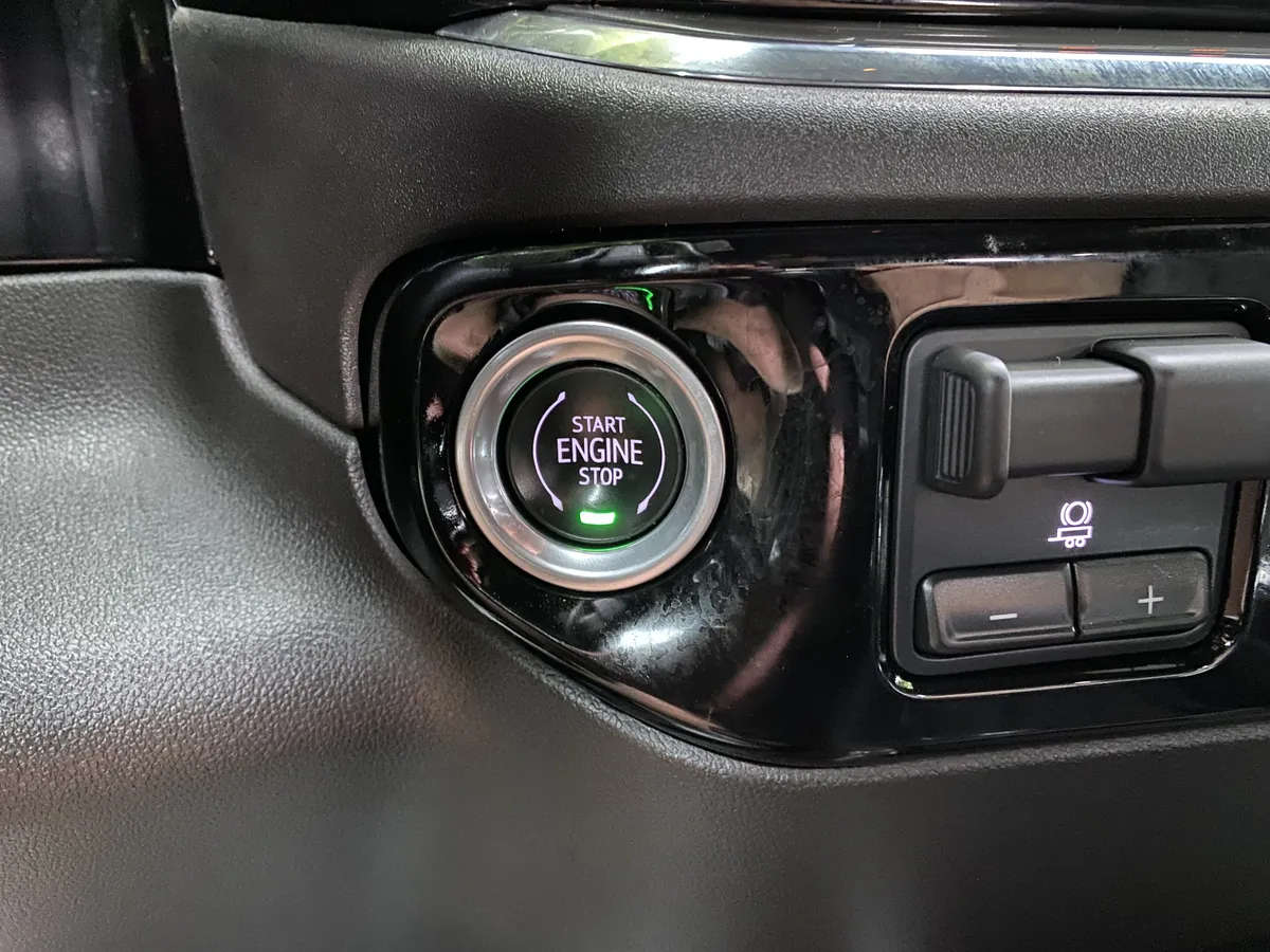 2023 Chevrolet Silverado 1500 High Country thumbnail 28