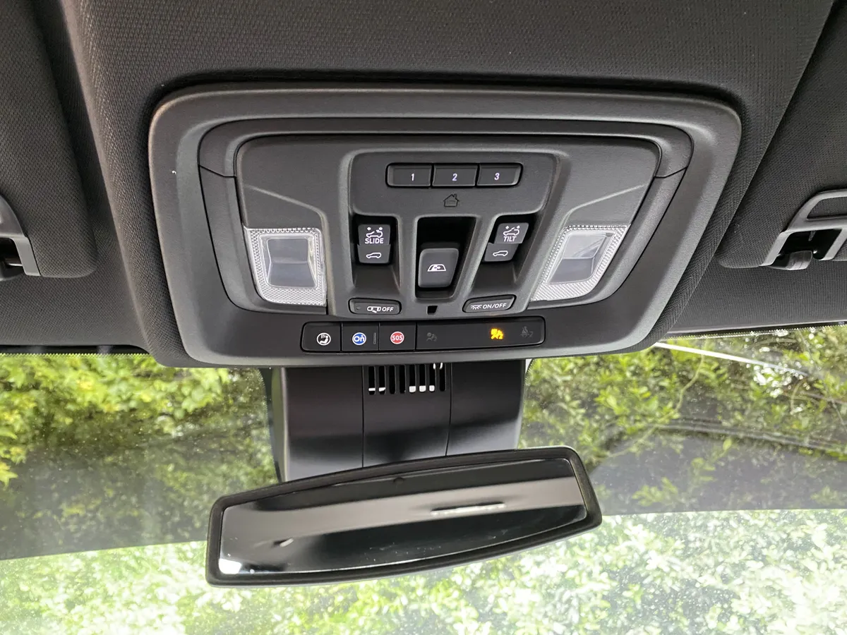 2023 Chevrolet Silverado 1500 High Country thumbnail 32