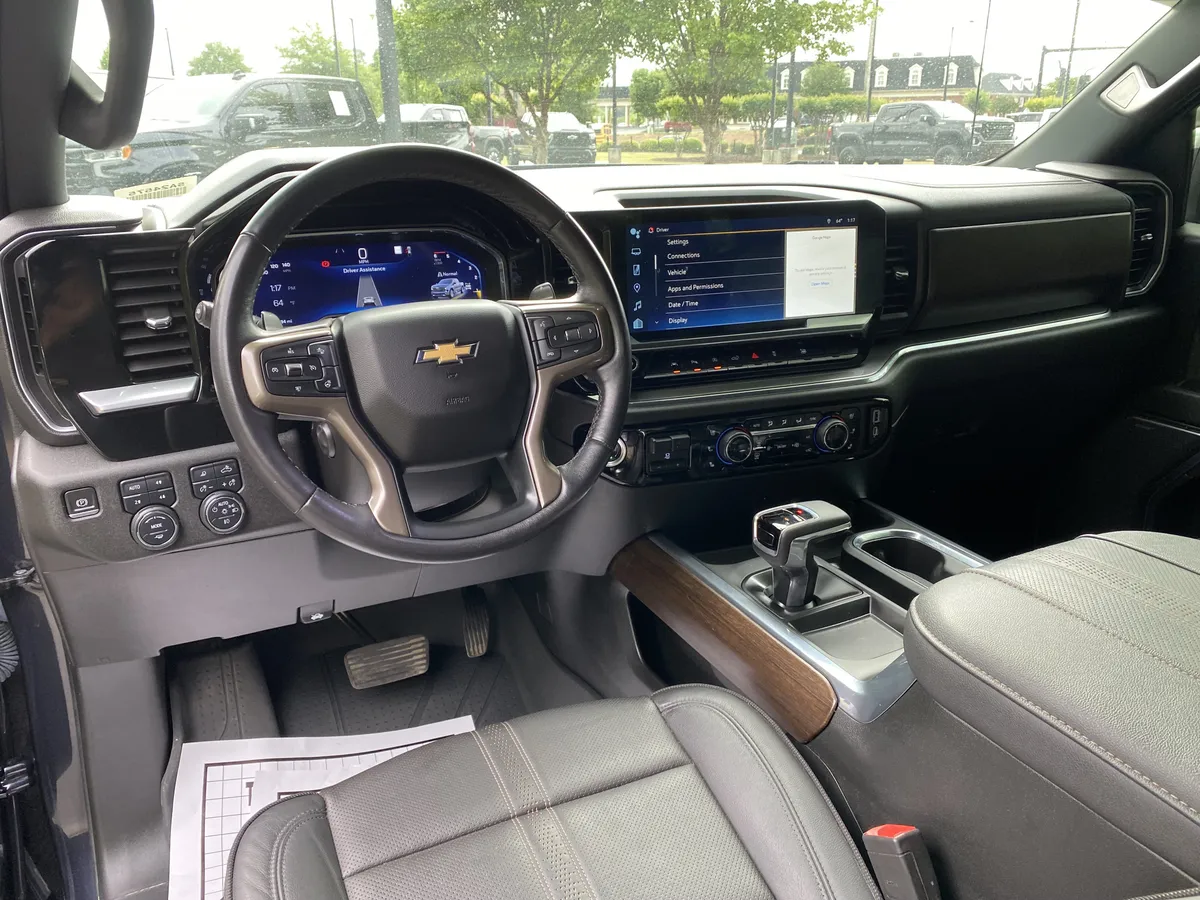 2023 Chevrolet Silverado 1500 High Country thumbnail 35