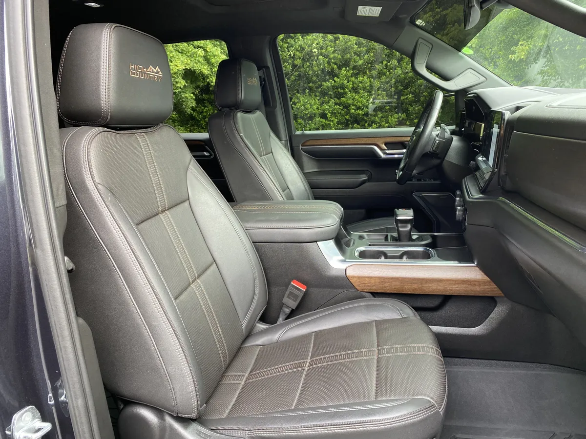 2023 Chevrolet Silverado 1500 High Country thumbnail 36