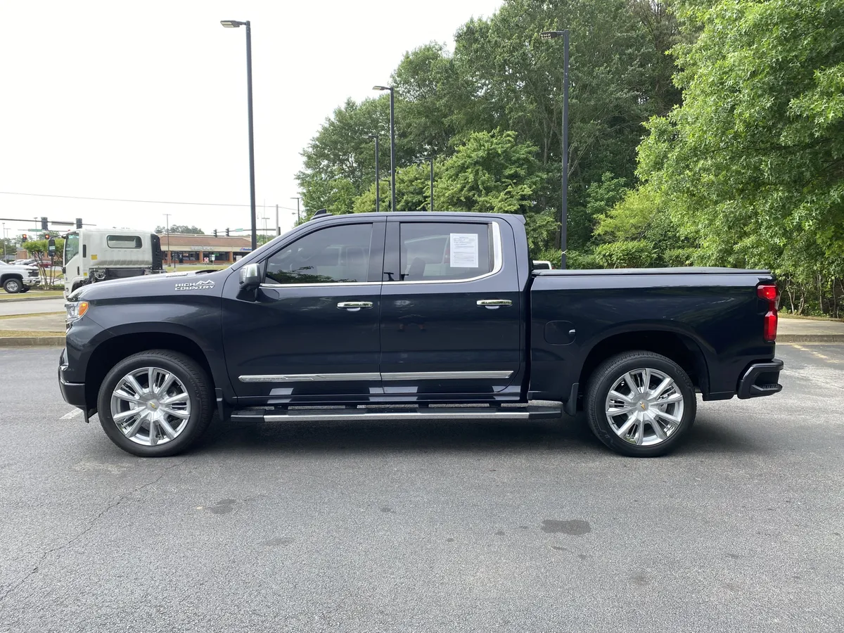 2023 Chevrolet Silverado 1500 High Country thumbnail 5
