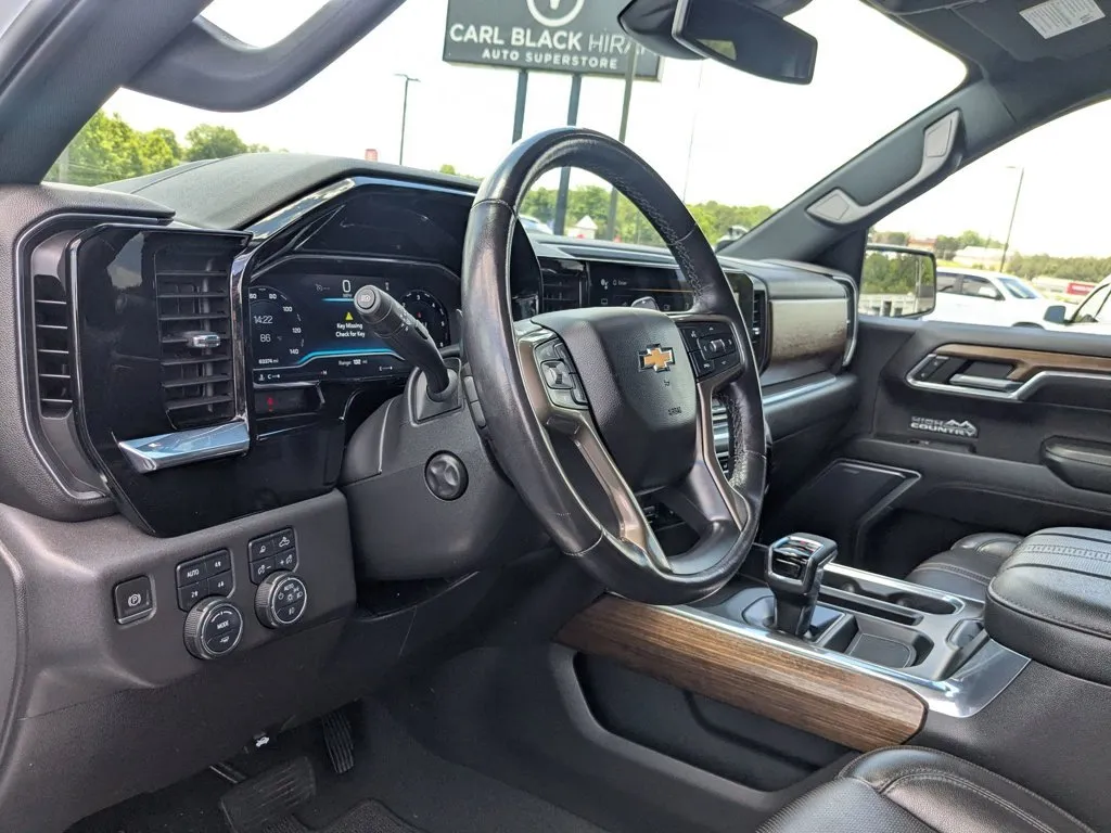 2023 Chevrolet Silverado 1500 High Country thumbnail 14