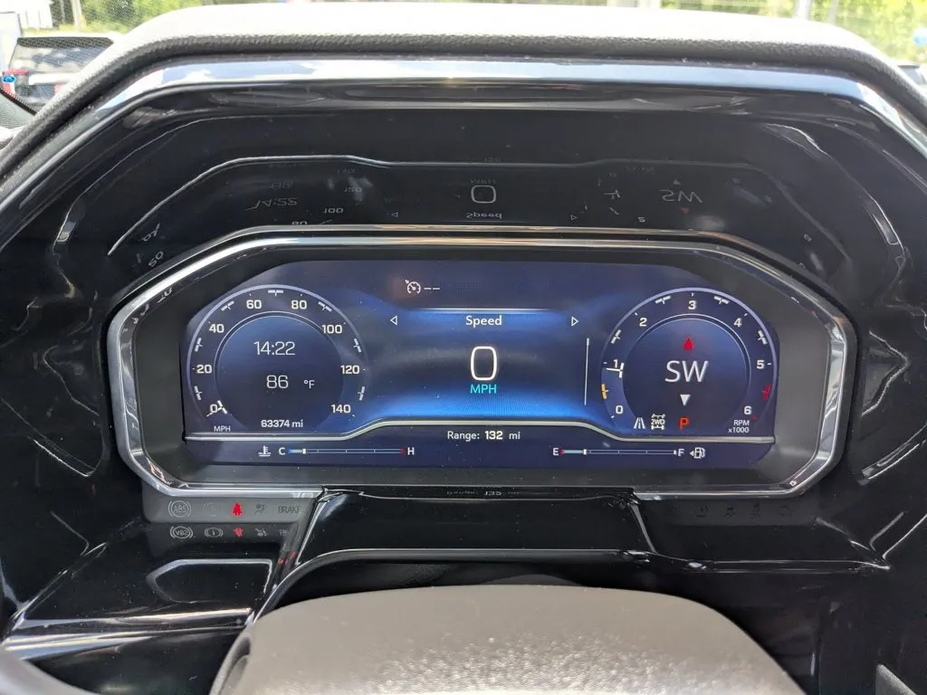 2023 Chevrolet Silverado 1500 High Country thumbnail 16