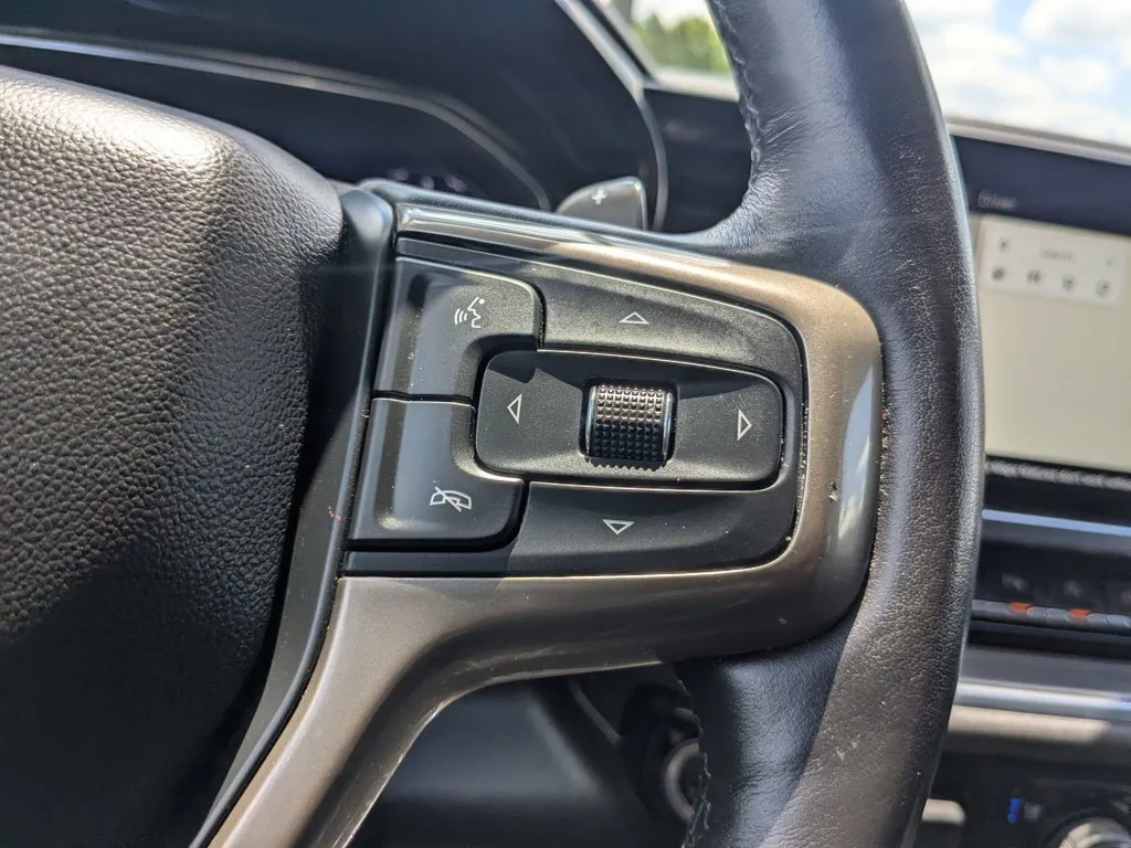 2023 Chevrolet Silverado 1500 High Country thumbnail 24