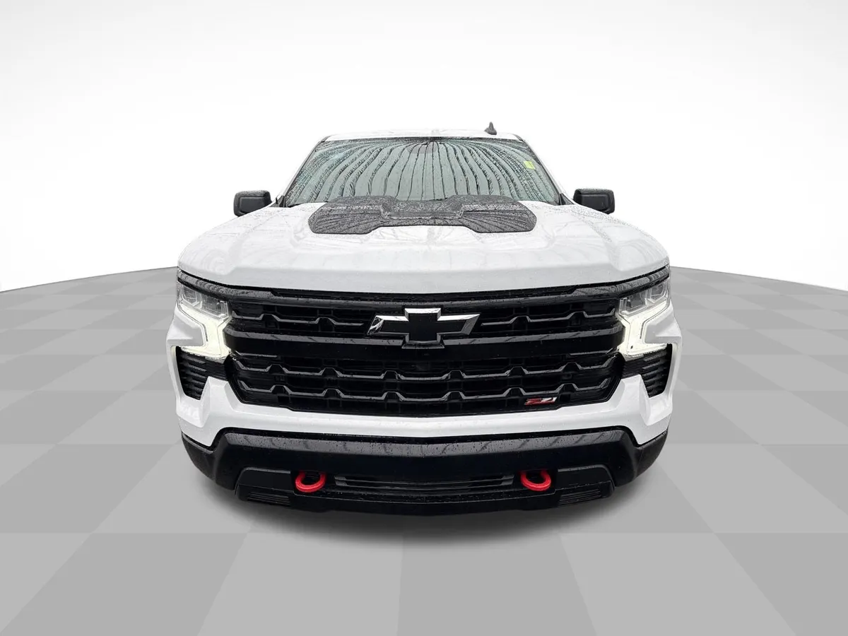 2023 Chevrolet Silverado 1500 LT Trail Boss thumbnail 2
