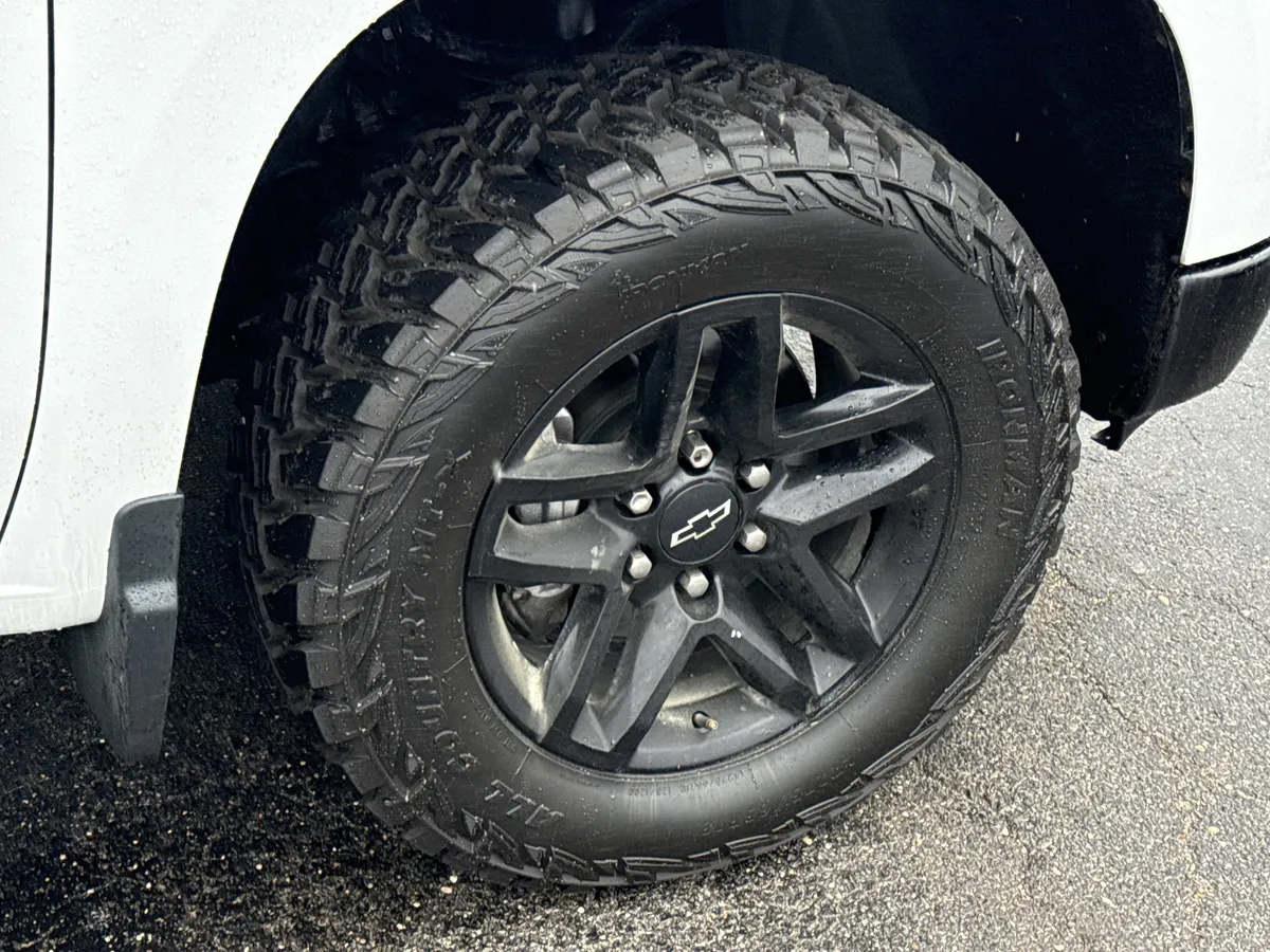 2023 Chevrolet Silverado 1500 LT Trail Boss thumbnail 5