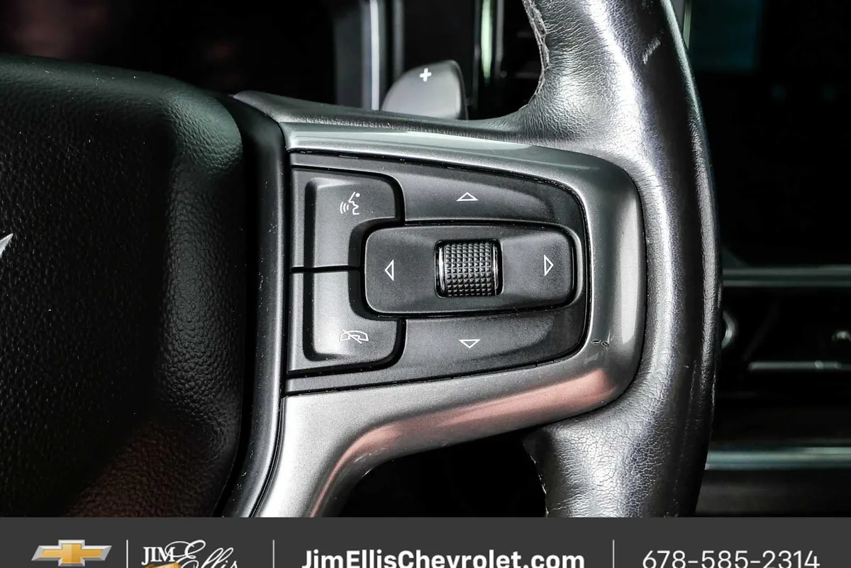 2023 Chevrolet Silverado 1500 LTZ thumbnail 12