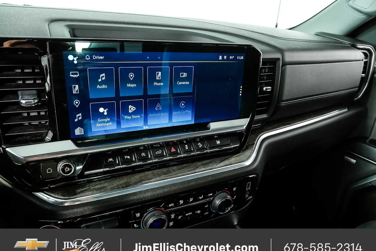 2023 Chevrolet Silverado 1500 LTZ thumbnail 13