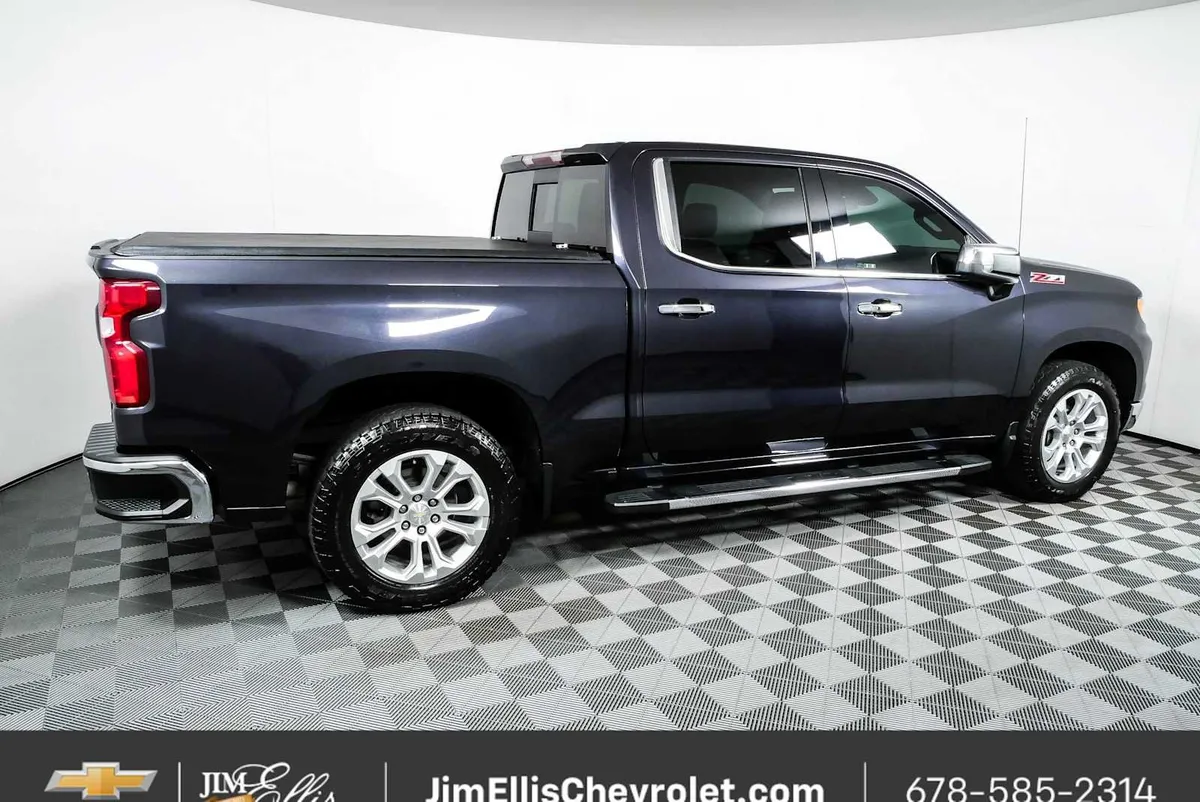 2023 Chevrolet Silverado 1500 LTZ thumbnail 2