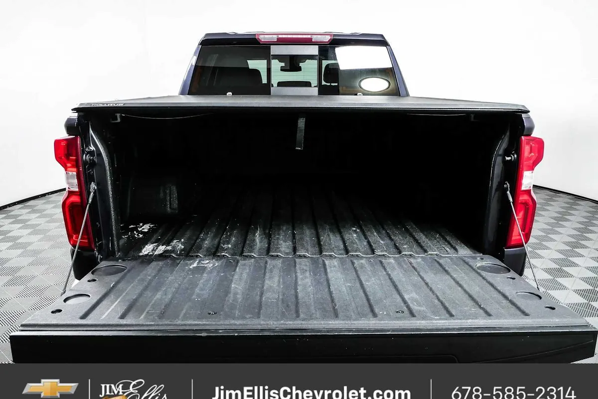 2023 Chevrolet Silverado 1500 LTZ thumbnail 31