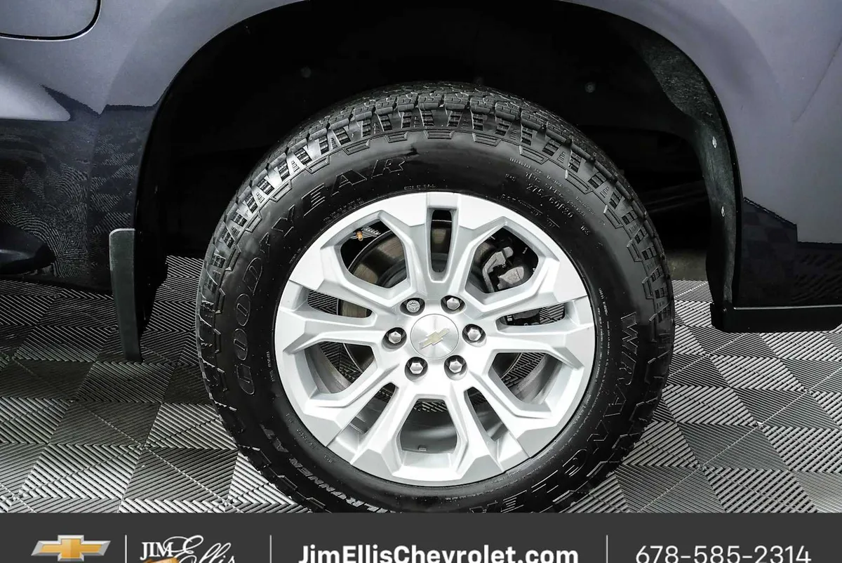 2023 Chevrolet Silverado 1500 LTZ thumbnail 36