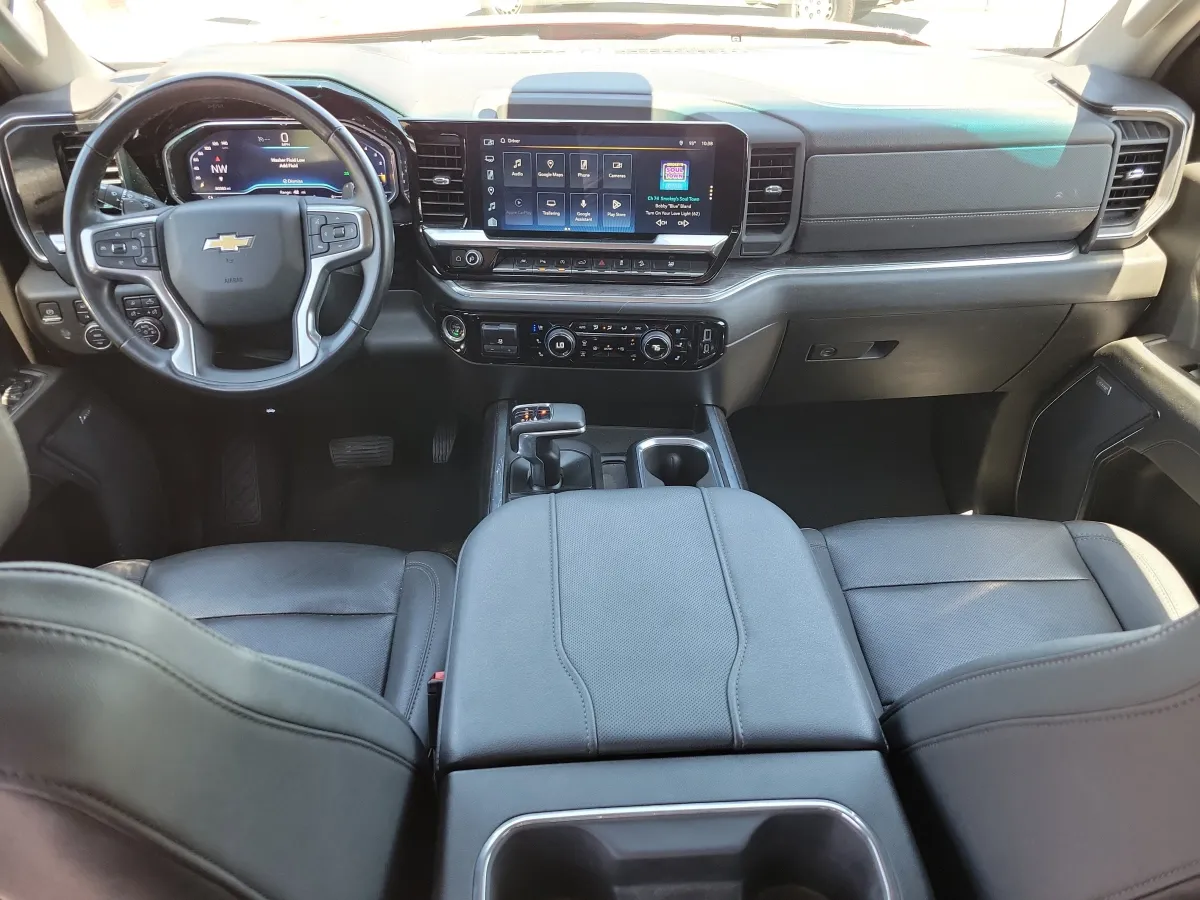 2023 Chevrolet Silverado 1500 LTZ thumbnail 11