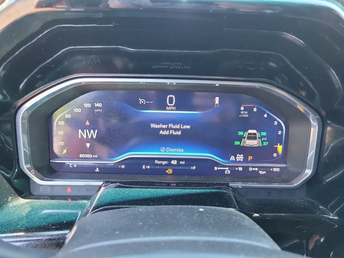 2023 Chevrolet Silverado 1500 LTZ thumbnail 21