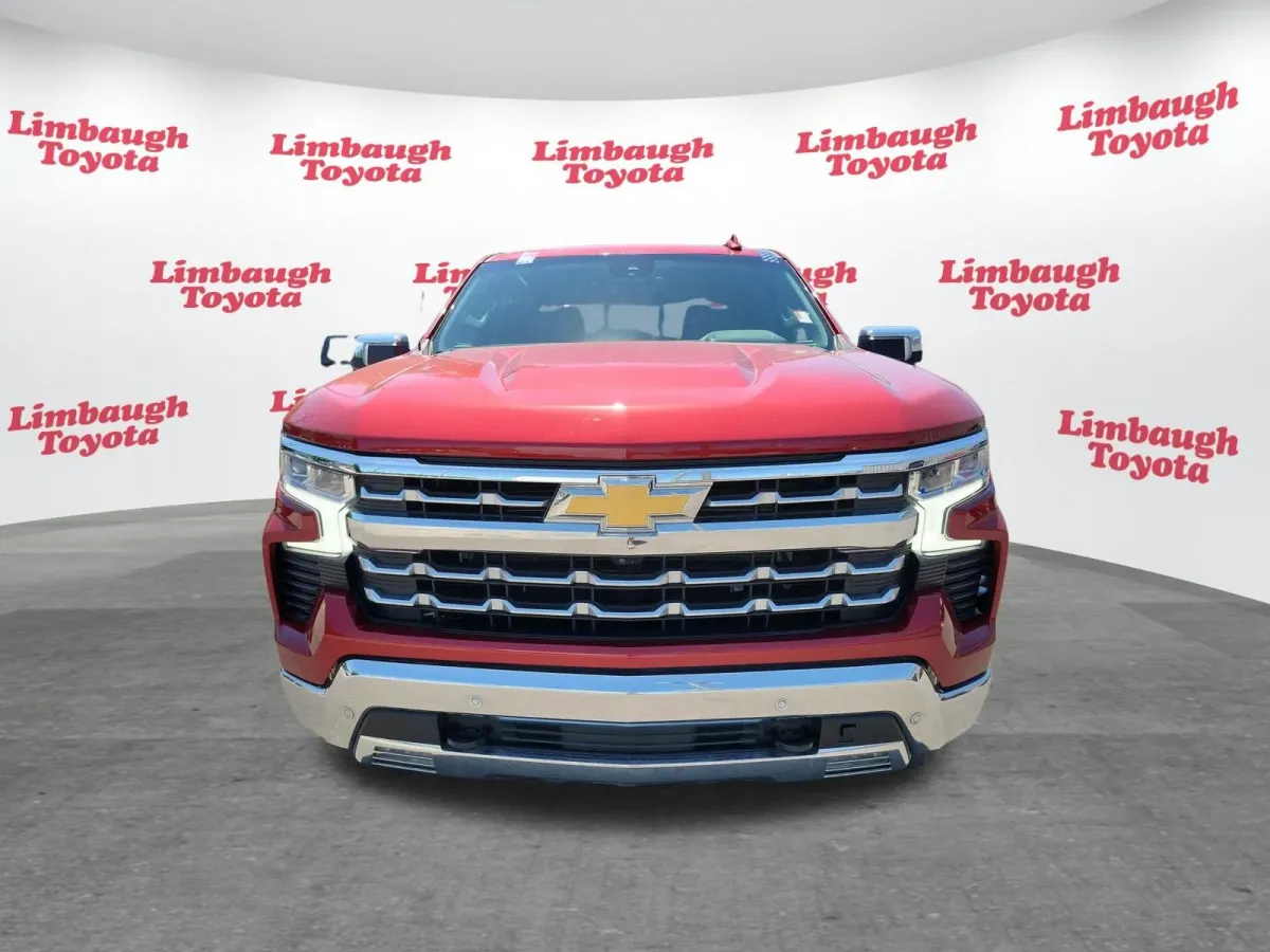 2023 Chevrolet Silverado 1500 LTZ thumbnail 23