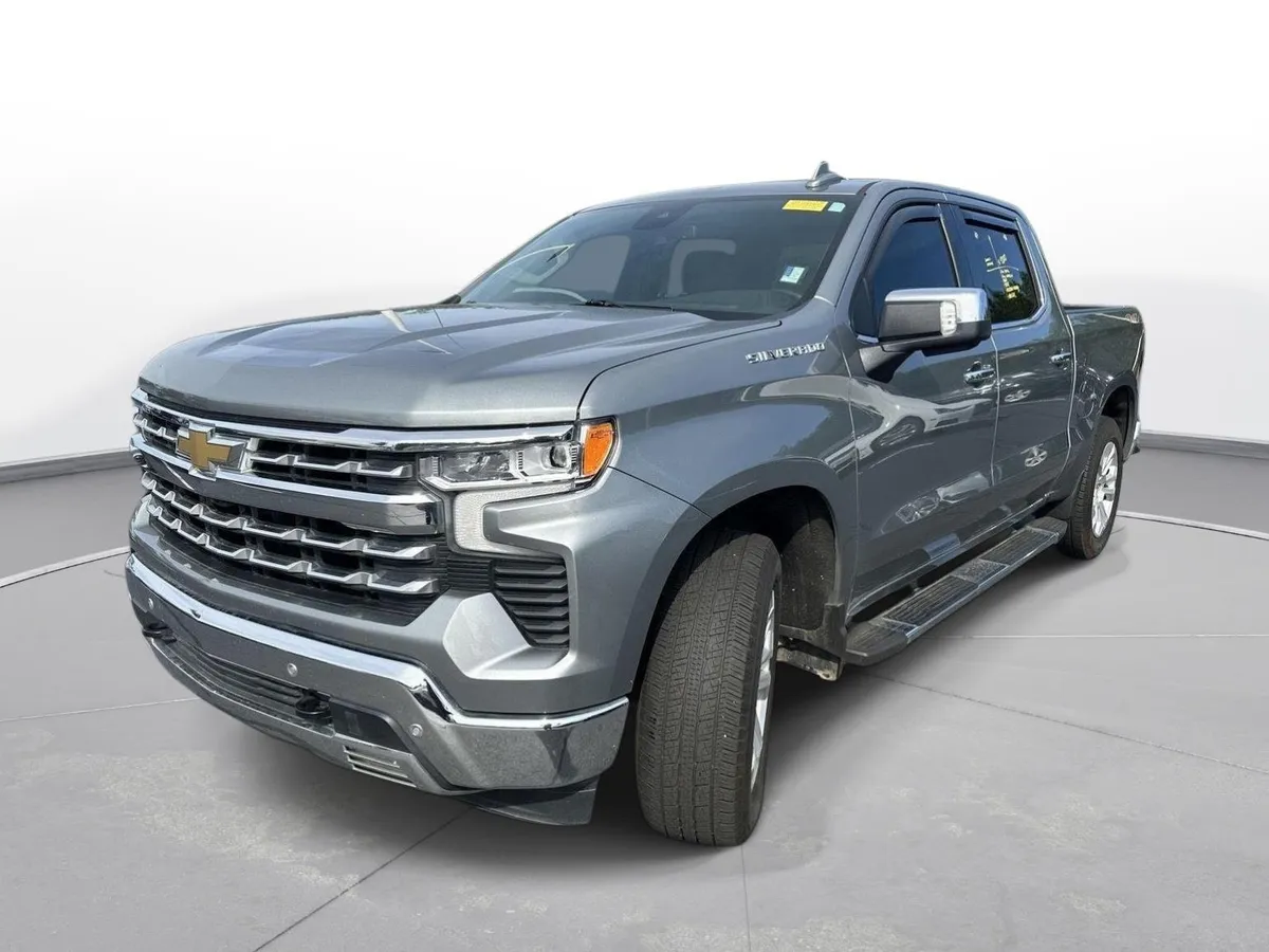 2023 Chevrolet Silverado 1500 LTZ thumbnail 2