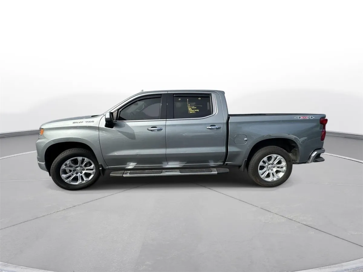2023 Chevrolet Silverado 1500 LTZ thumbnail 9
