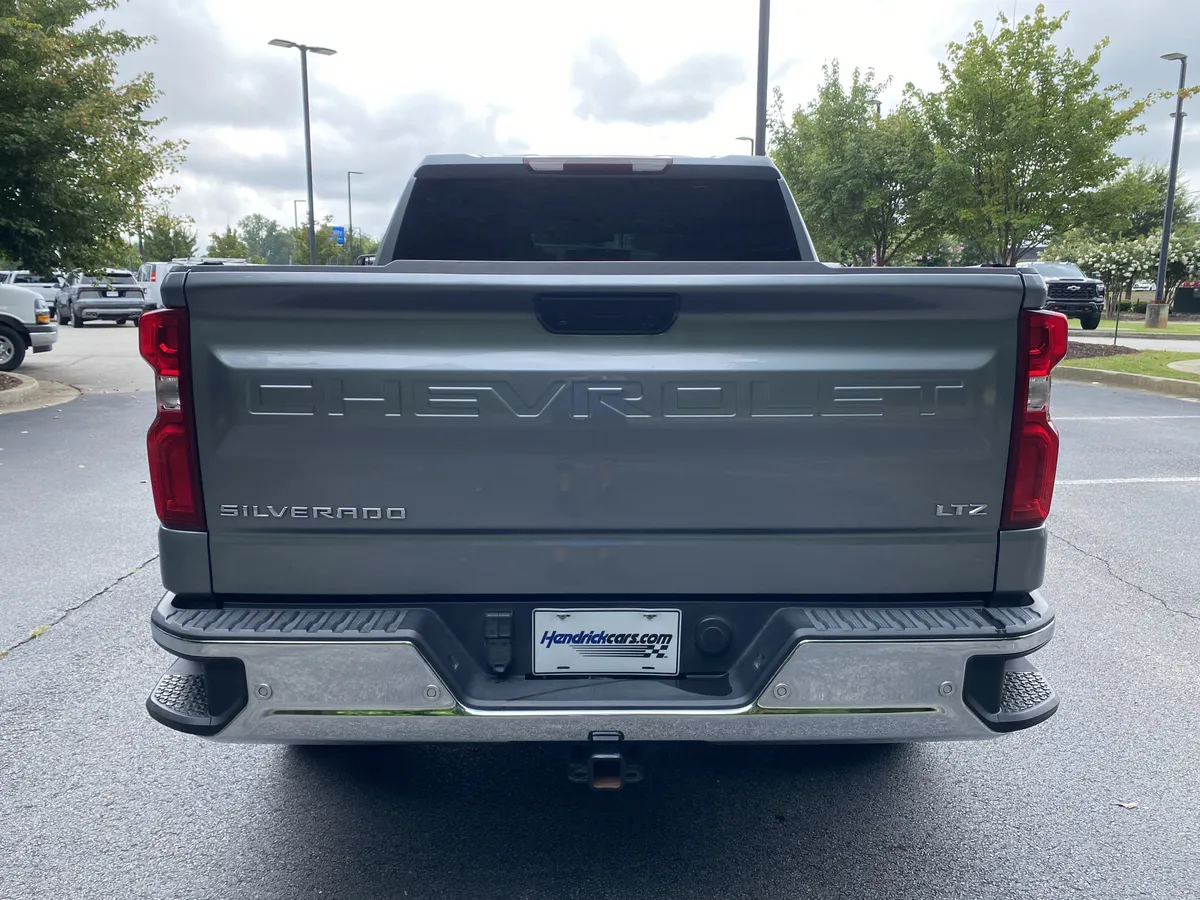 2023 Chevrolet Silverado 1500 LTZ thumbnail 7