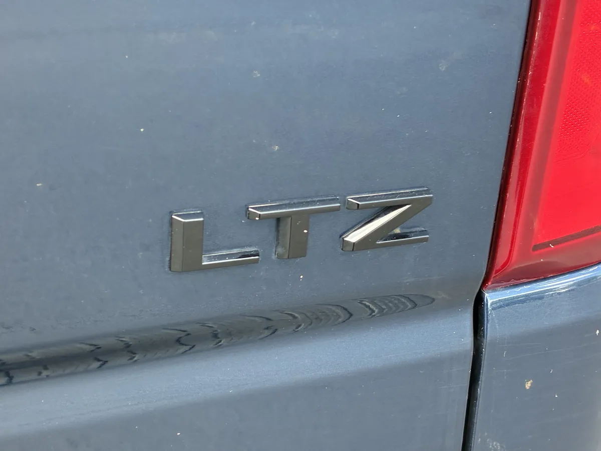 2023 Chevrolet Silverado 1500 LTZ thumbnail 11