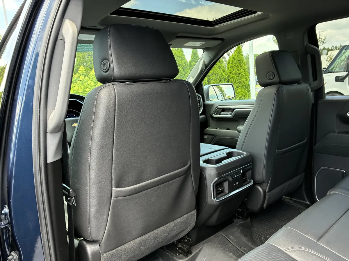 2023 Chevrolet Silverado 1500 LTZ thumbnail 15