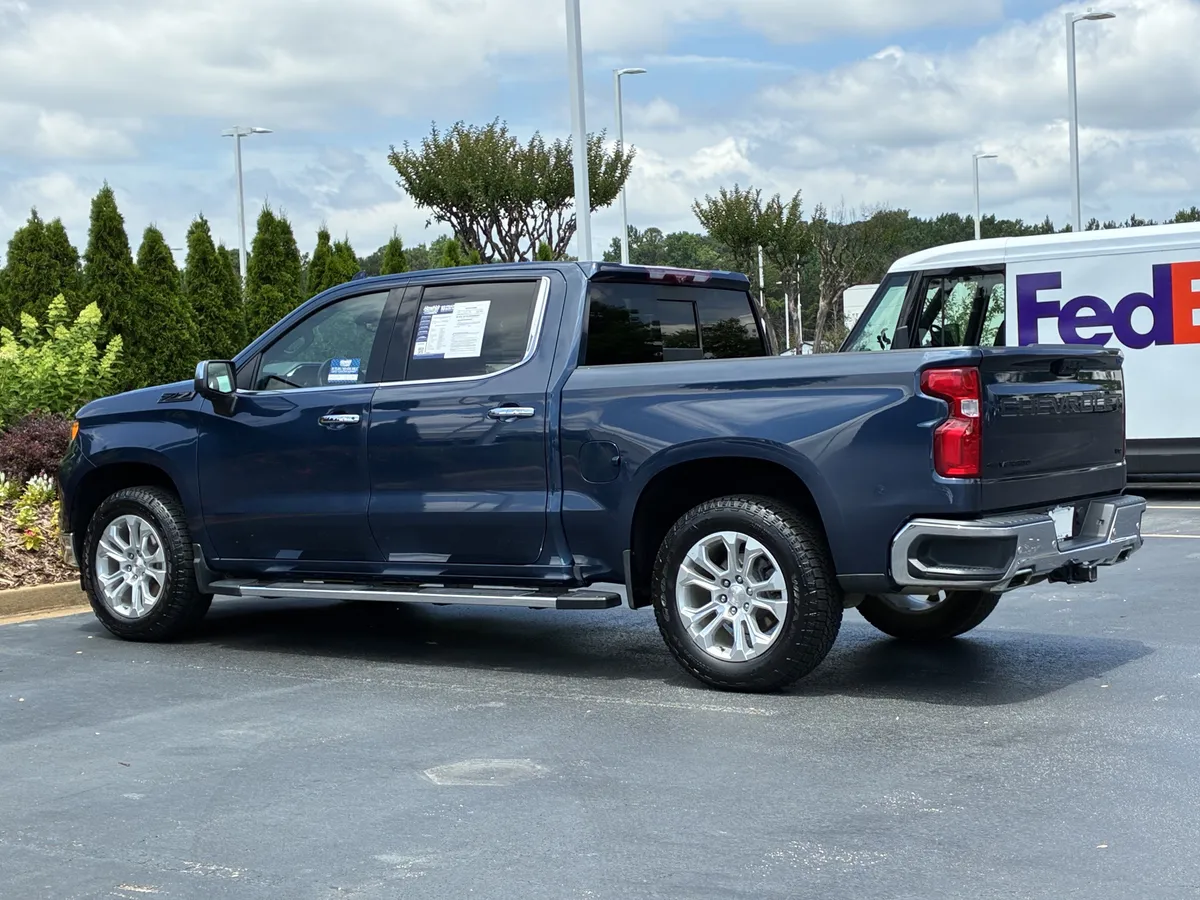 2023 Chevrolet Silverado 1500 LTZ thumbnail 8