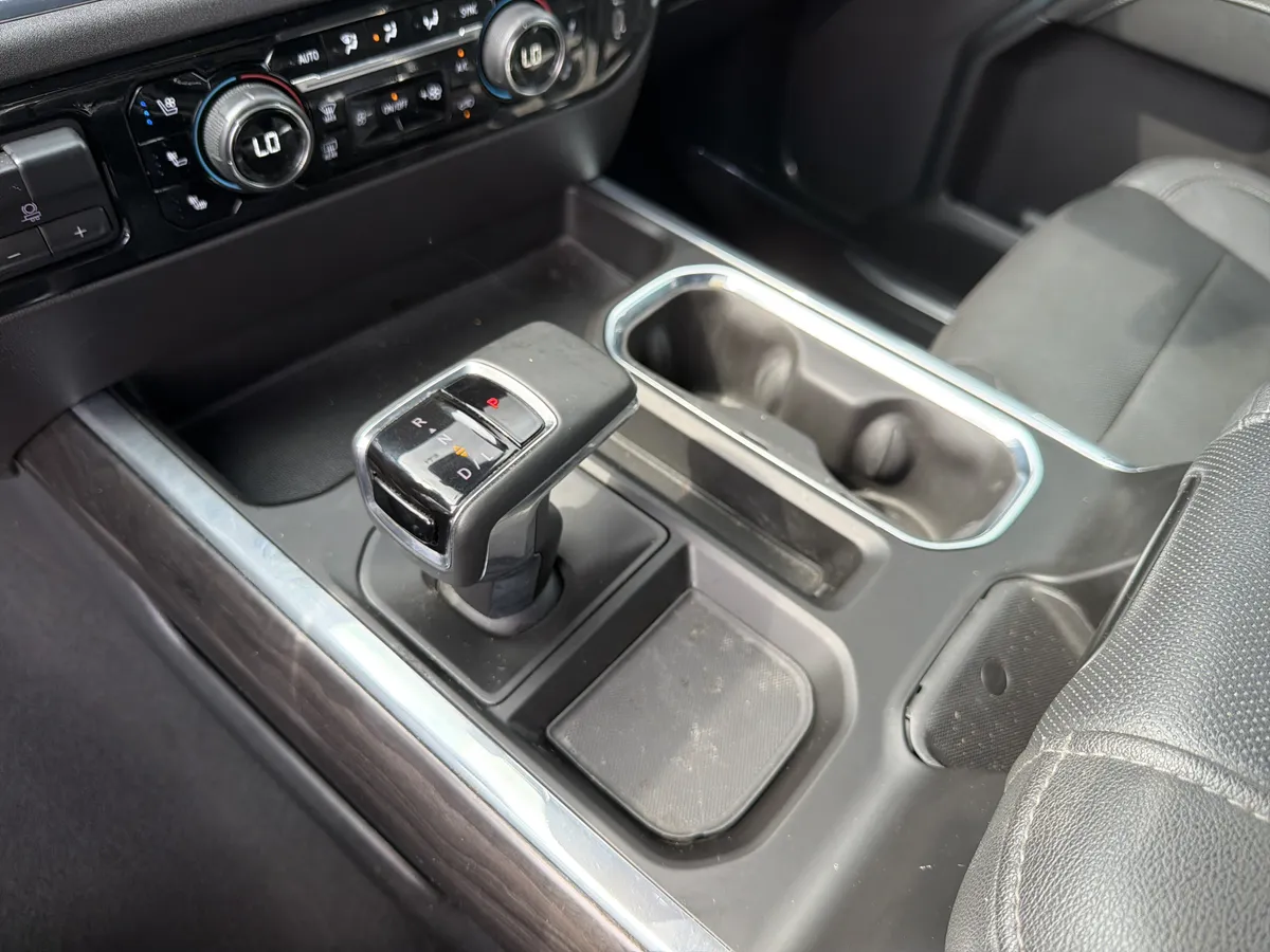 2023 Chevrolet Silverado 1500 LTZ thumbnail 36