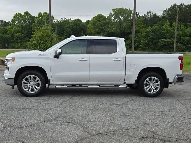 2023 Chevrolet Silverado 1500 LTZ thumbnail 14