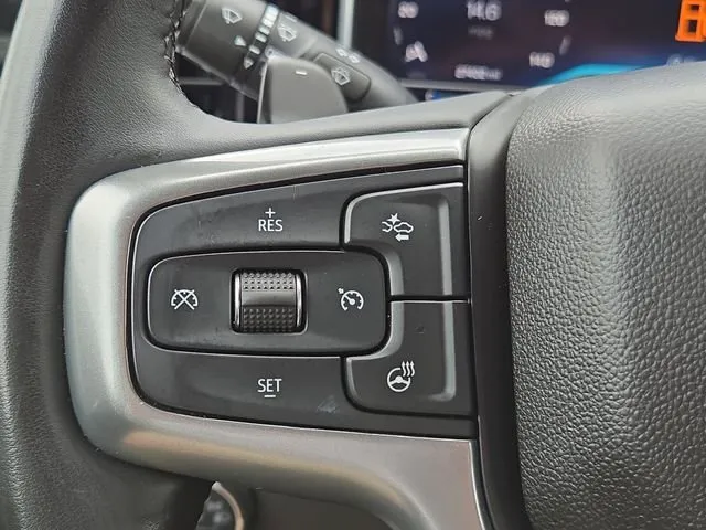 2023 Chevrolet Silverado 1500 LTZ thumbnail 24
