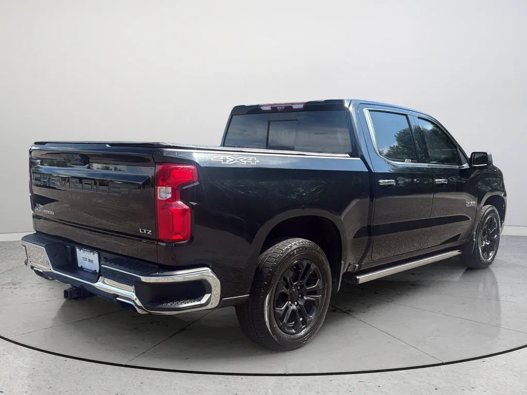 2023 Chevrolet Silverado 1500 LTZ thumbnail 7