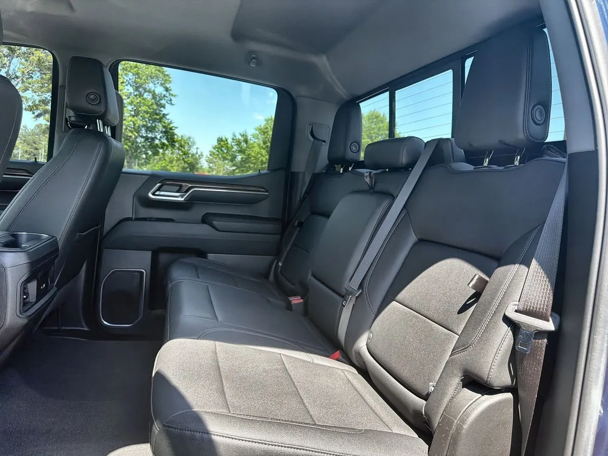 2023 Chevrolet Silverado 1500 RST thumbnail 20