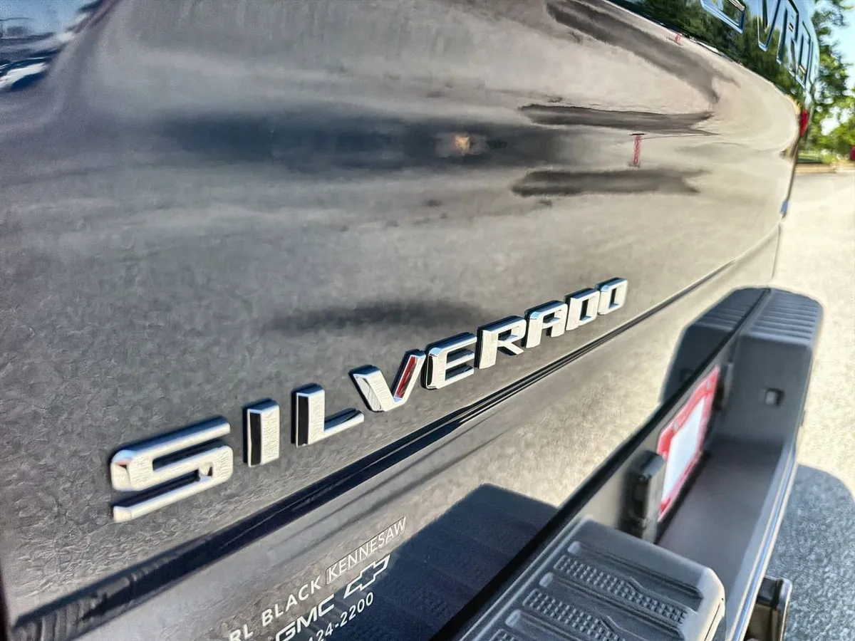 2023 Chevrolet Silverado 1500 RST thumbnail 27