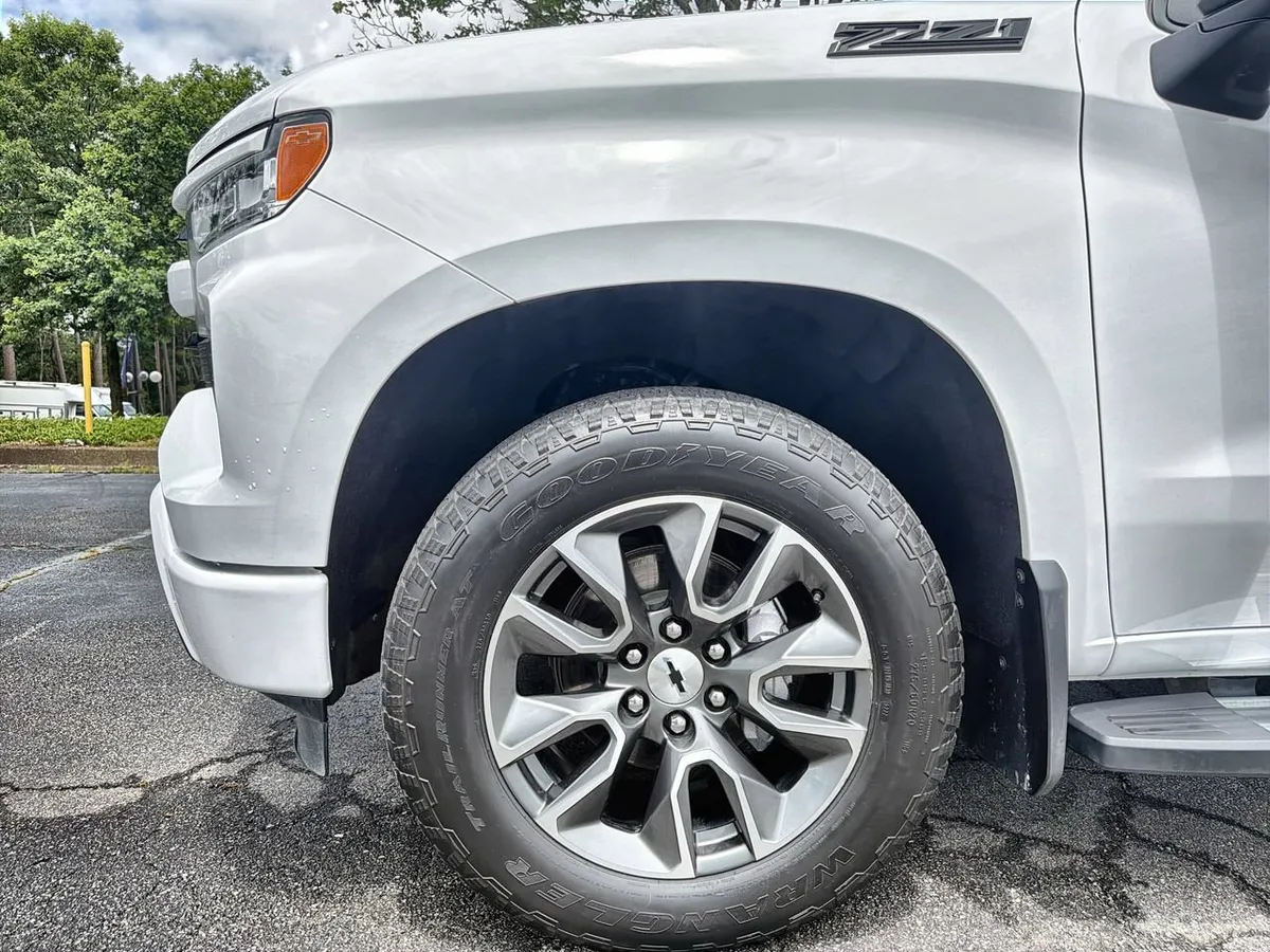 2023 Chevrolet Silverado 1500 RST thumbnail 28