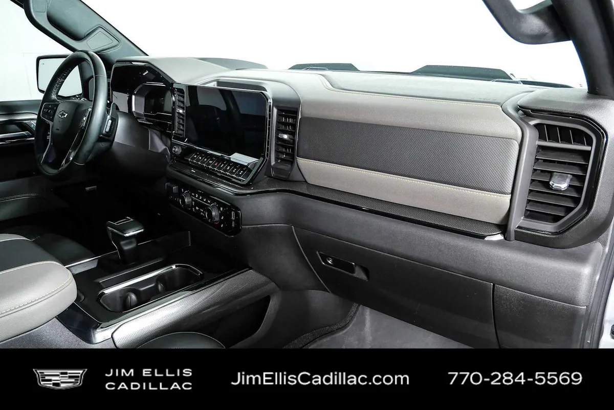 2023 Chevrolet Silverado 1500 ZR2 thumbnail 23