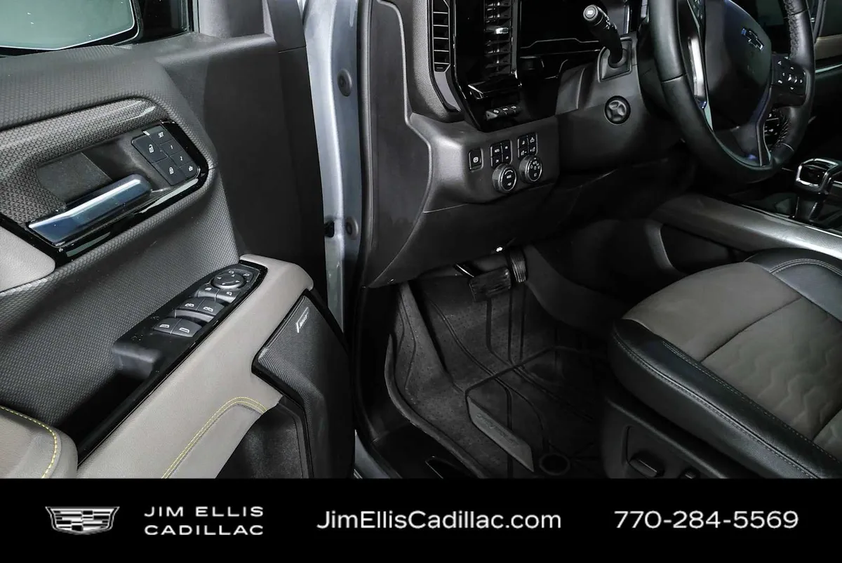 2023 Chevrolet Silverado 1500 ZR2 thumbnail 8