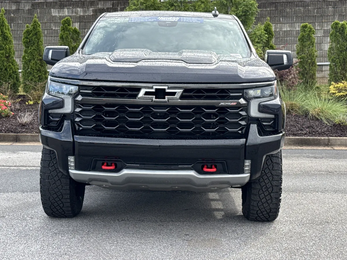 2023 Chevrolet Silverado 1500 ZR2 thumbnail 2