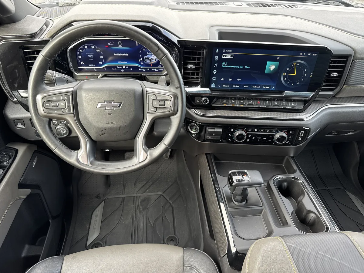2023 Chevrolet Silverado 1500 ZR2 thumbnail 23