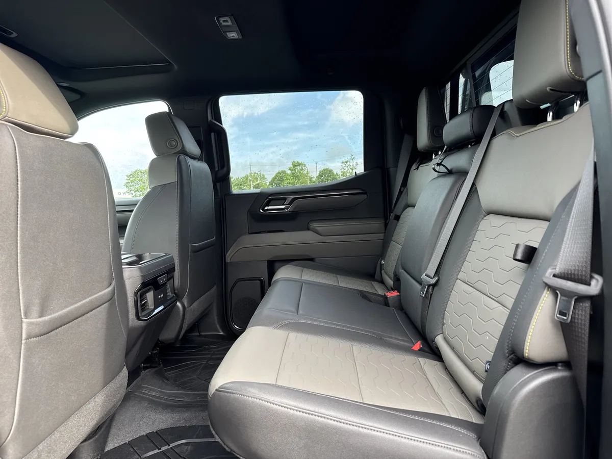 2023 Chevrolet Silverado 1500 ZR2 thumbnail 30