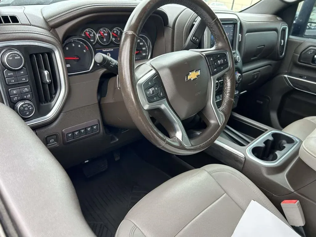 2023 Chevrolet Silverado 3500HD LTZ thumbnail 19