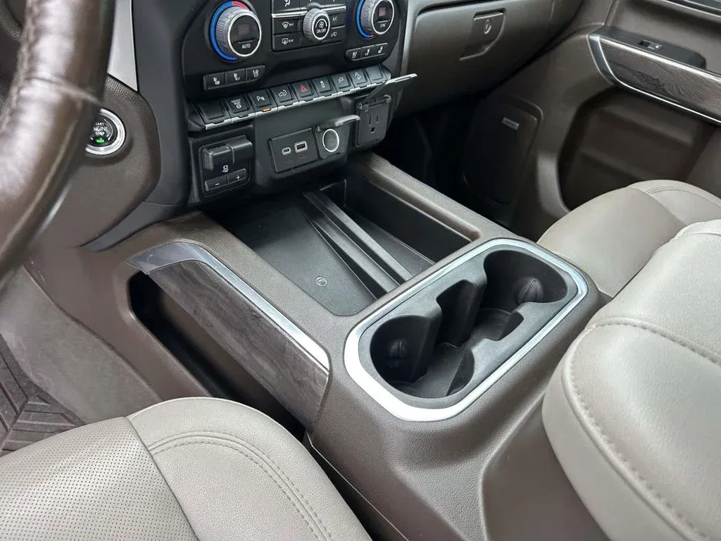 2023 Chevrolet Silverado 3500HD LTZ thumbnail 28