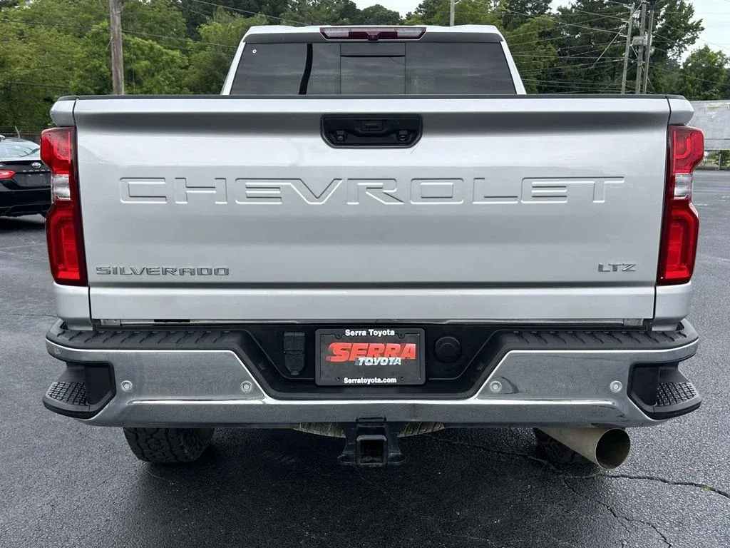 2023 Chevrolet Silverado 3500HD LTZ thumbnail 4