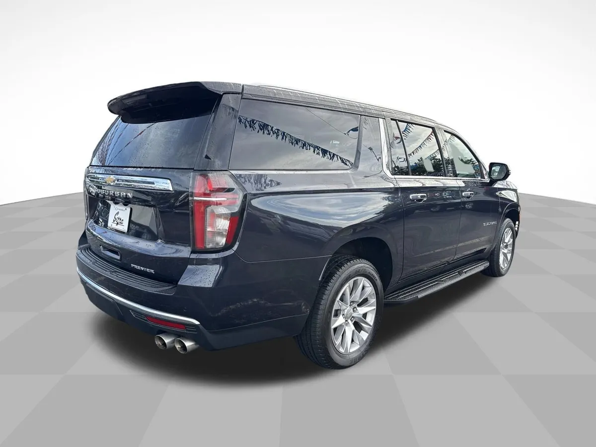 2023 Chevrolet Suburban Premier thumbnail 6