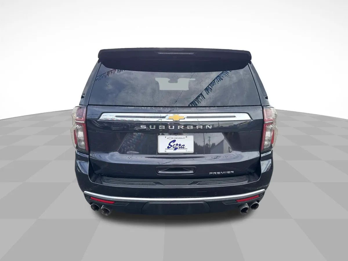 2023 Chevrolet Suburban Premier thumbnail 8