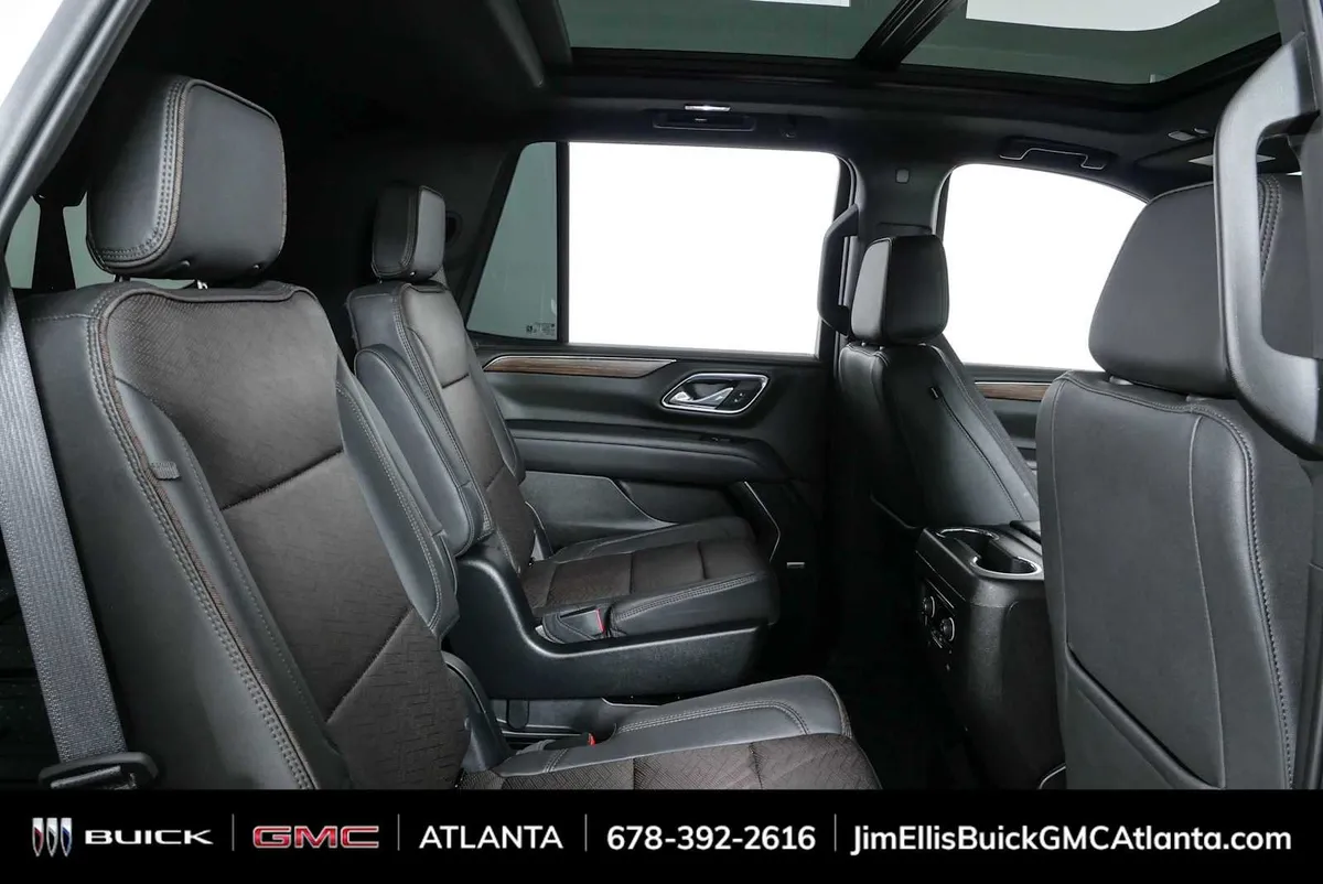 2023 Chevrolet Tahoe High Country thumbnail 23